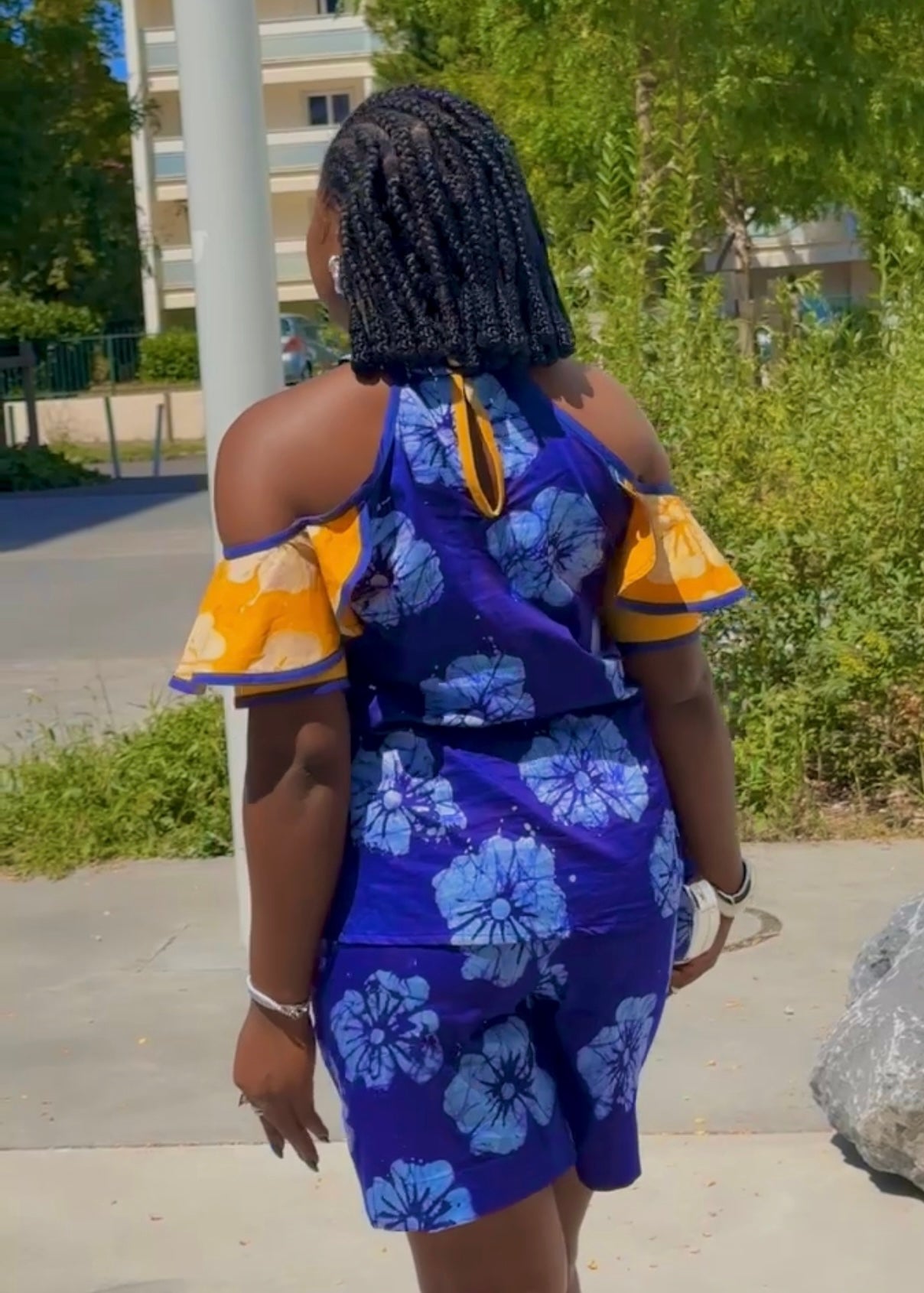 Ensemble Chemise & Short – Floral Élégance